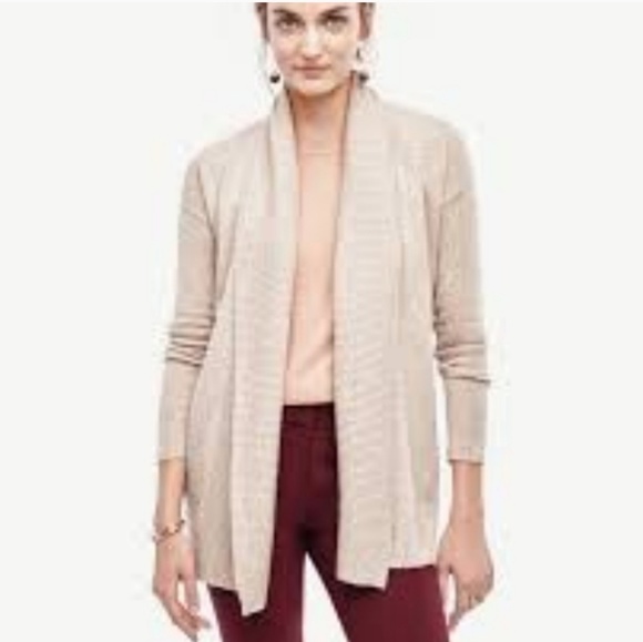 🍀SALE🍀Ann Taylor Sweater - Picture 1 of 8